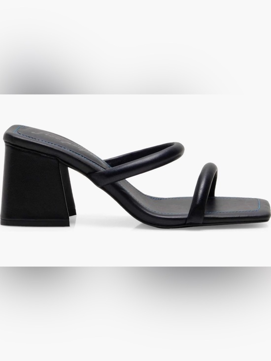 Free People Shoes - Free People “Parker” Strap Leather Sandals - Like New